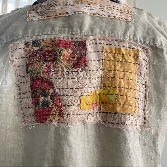 Upcycled patchwork Sage Green Linen shirt wearable art size XS One of a kind - Picture 13 of 14